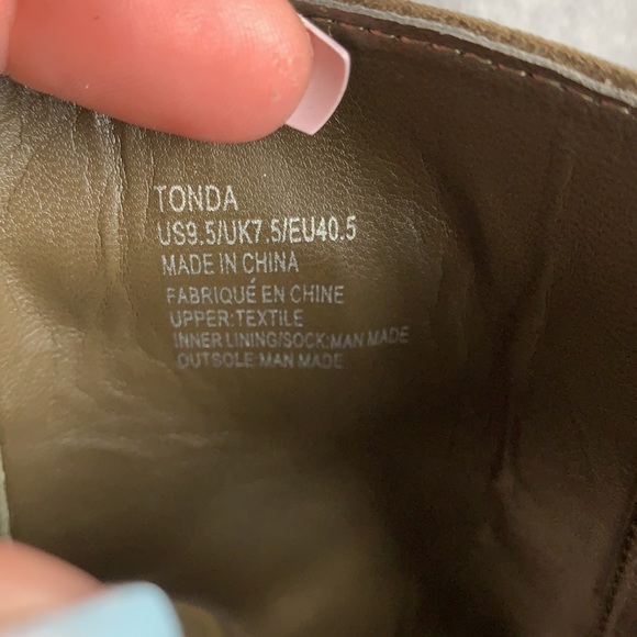 Open toed, heal Booties Size US9.5 - Picture 7 of 7